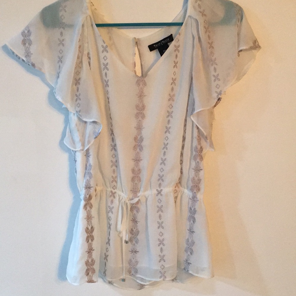 Blouse with caplet sleeves